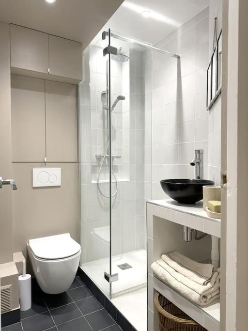 Appartement Climatise Pour 1 Ou 2 Personnes Au 109 Avenue Mozart 16 *