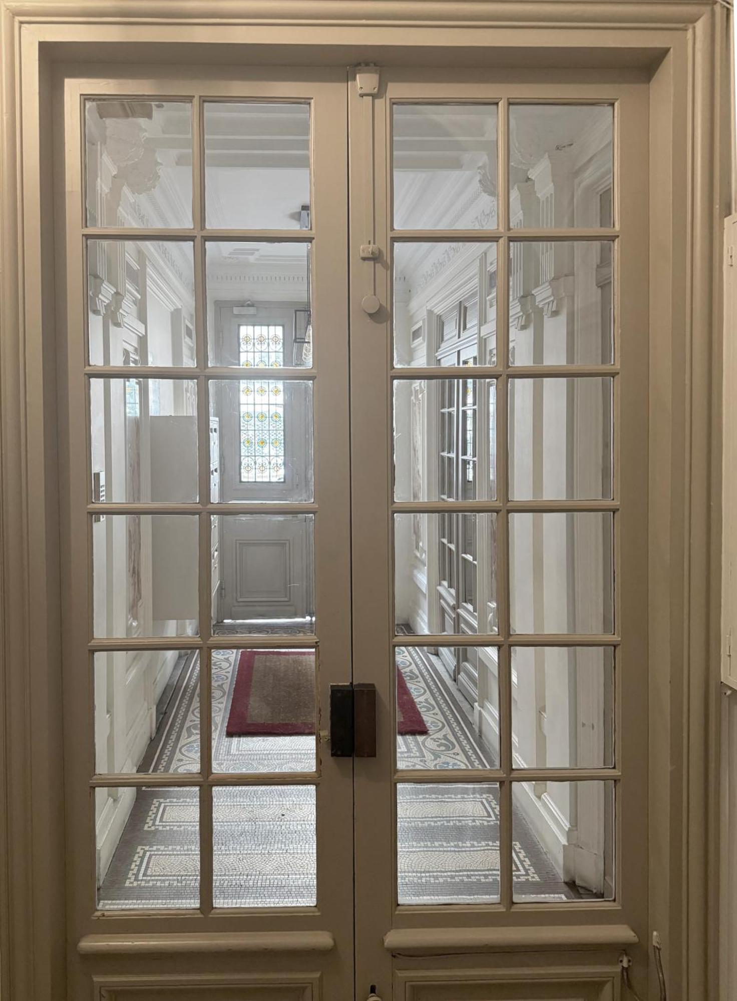 Appartement Climatise Pour 1 Ou 2 Personnes Au 109 Avenue Mozart 16 *